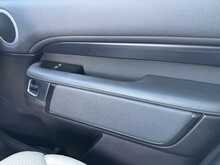 Land Rover Discovery SD4 S - U10591