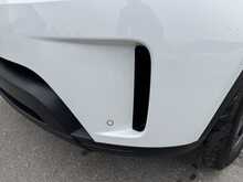 Land Rover Discovery SD4 S - U10591