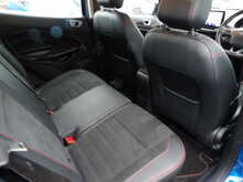 Ford EcoSport T EcoBoost ST-Line - U10595