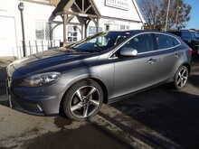 Volvo V40 D2 R-Design Nav - U10600