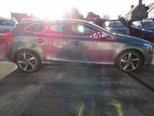 Volvo V40 D2 R-Design Nav - U10600