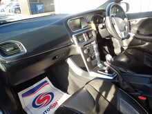 Volvo V40 D2 R-Design Nav - U10600