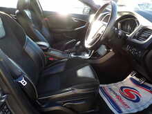 Volvo V40 D2 R-Design Nav - U10600