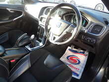 Volvo V40 D2 R-Design Nav - U10600