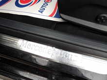 Mercedes-Benz E Class E200d AMG Line - U10610