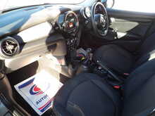 MINI Hatch Cooper - U10632