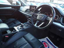 Audi Q5 TDI Sport - U10653