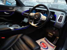 Mercedes-Benz EQC EQC 400 AMG Line - U10661