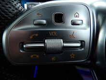 Mercedes-Benz EQC EQC 400 AMG Line - U10661