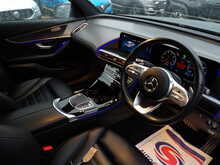 Mercedes-Benz EQC EQC 400 AMG Line - U10661