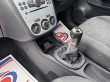 Vauxhall Corsa Exclusiv - U10684