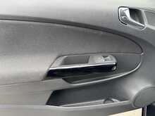 Vauxhall Corsa Exclusiv - U10684
