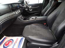 Mercedes-Benz E Class E300de AMG Line - U10686