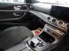 Mercedes-Benz E Class E300de AMG Line - U10686