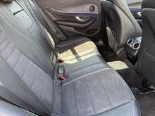 Mercedes-Benz E Class E300de AMG Line - U10686