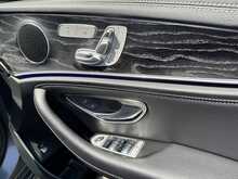Mercedes-Benz E Class E300de AMG Line - U10686