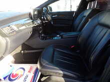 Mercedes-Benz CLS CLS220d AMG Line - U10688