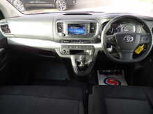 Toyota PROACE Verso D Shuttle - U10693