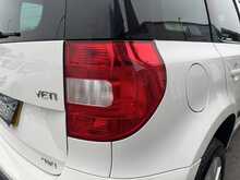 Skoda Yeti TDI SE L - U10694