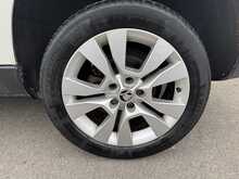 Skoda Yeti TDI SE L - U10694