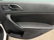 Skoda Yeti TDI SE L - U10694