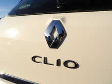 Renault Clio TCe Dynamique MediaNav - U10695