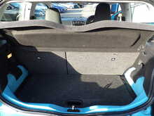 Volkswagen up! Move up! - U10696