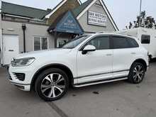 Volkswagen Touareg TDI V6 BlueMotion Tech R-Line - U10697