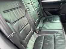 Volkswagen Touareg TDI V6 BlueMotion Tech R-Line - U10697