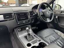 Volkswagen Touareg TDI V6 BlueMotion Tech R-Line - U10697