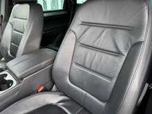 Volkswagen Touareg TDI V6 BlueMotion Tech R-Line - U10697