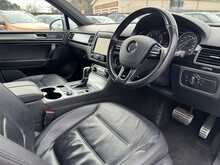 Volkswagen Touareg TDI V6 BlueMotion Tech R-Line - U10697