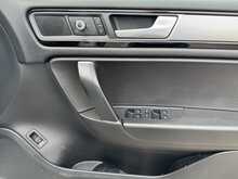 Volkswagen Touareg TDI V6 BlueMotion Tech R-Line - U10697