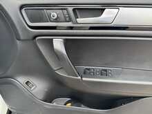 Volkswagen Touareg TDI V6 BlueMotion Tech R-Line - U10697