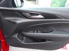 Vauxhall Insignia Turbo D SRi Nav - U10699