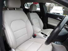 Mercedes-Benz GLA GLA200 Sport - U10705