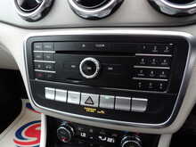 Mercedes-Benz GLA GLA200 Sport - U10705