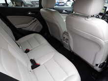 Mercedes-Benz GLA GLA200 Sport - U10705