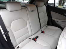 Mercedes-Benz GLA GLA200 Sport - U10705