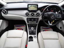 Mercedes-Benz GLA GLA200 Sport - U10705