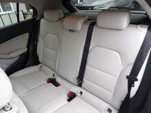 Mercedes-Benz GLA GLA200 Sport - U10705