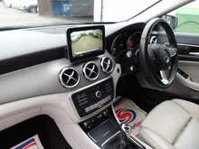 Mercedes-Benz GLA GLA200 Sport - U10705