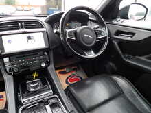 Jaguar F-PACE P300 R-Sport - U10715