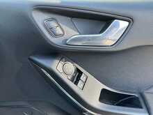 Ford Fiesta T EcoBoost ST-Line - U10720