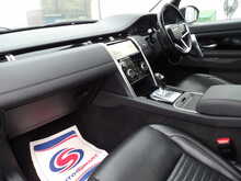 Land Rover Discovery Sport D200 MHEV SE - U10726