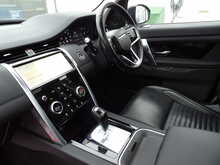 Land Rover Discovery Sport D200 MHEV SE - U10726