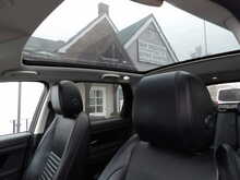 Land Rover Discovery Sport D200 MHEV SE - U10726