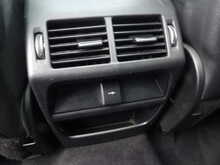 Land Rover Discovery Sport D200 MHEV SE - U10726