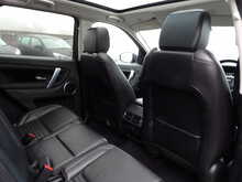 Land Rover Discovery Sport D200 MHEV SE - U10726
