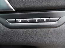 Land Rover Discovery Sport D200 MHEV SE - U10726